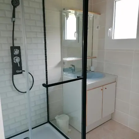 La Aux Ecrevisses - Les Pieds Dans L'eau Hébergement de vacances